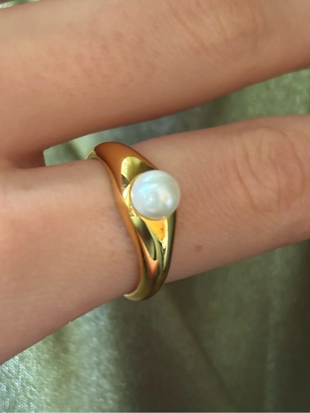 Gold Pearl Signet Ring